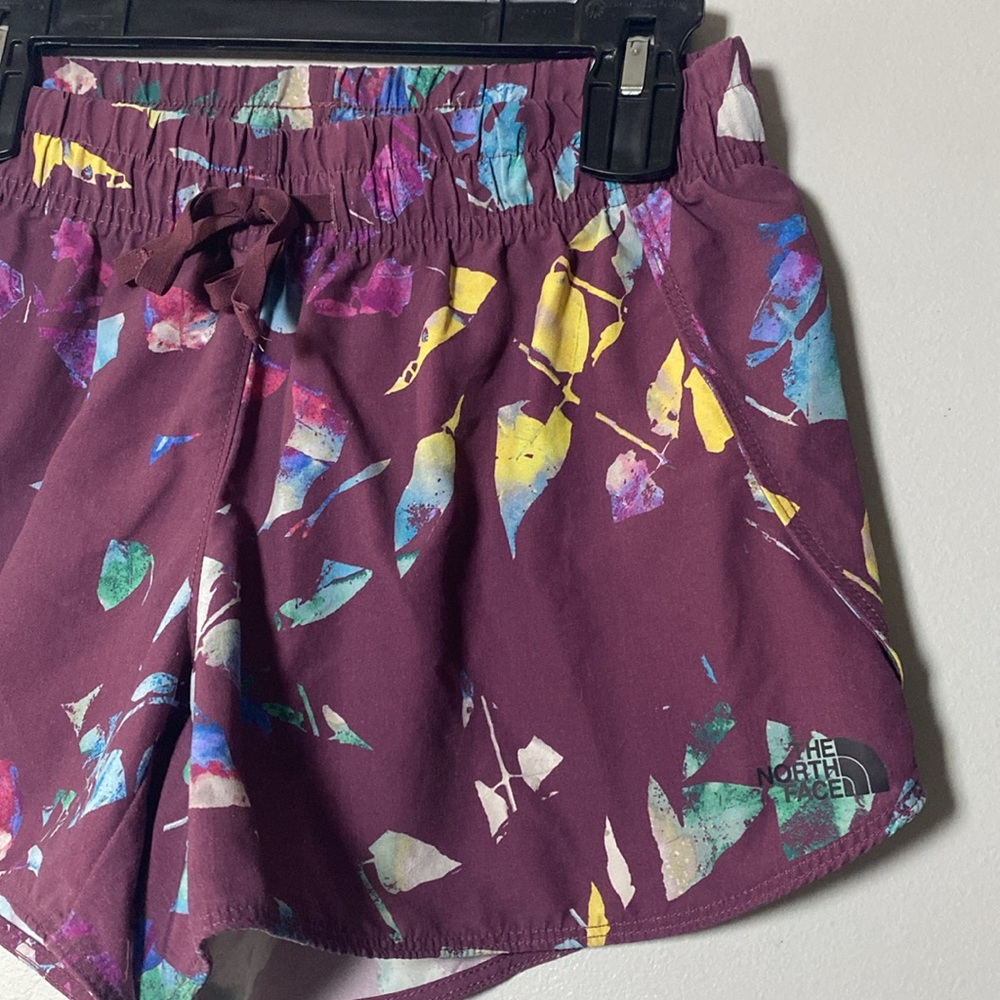 The North Face Classic V Shorts Women’s Small Purple Printed Pull On Drawstring - Picture 4 of 16